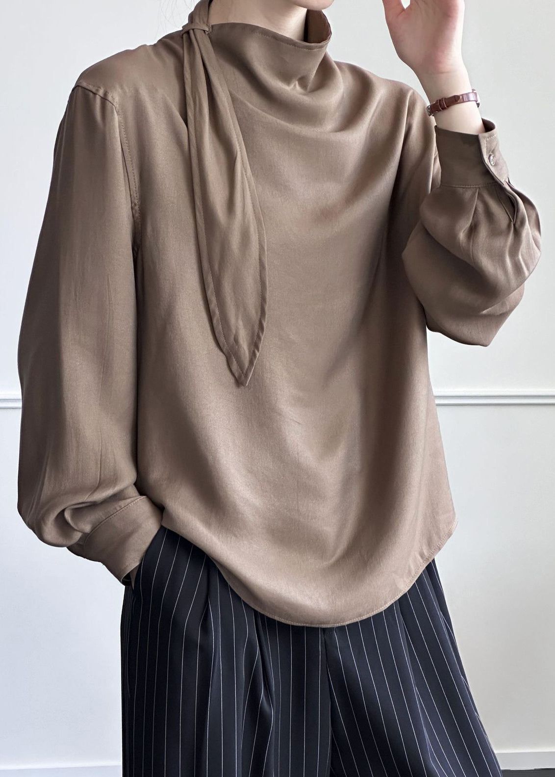 Chemise asymétrique en coton uni couleur café automne AF1002