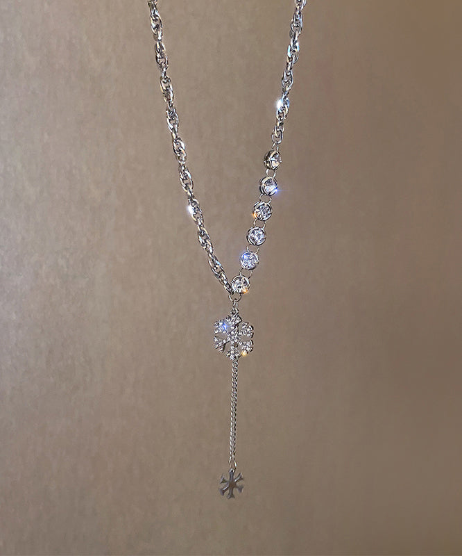 Collier pendentif en alliage, magnifique flocon de neige, soie et zircon