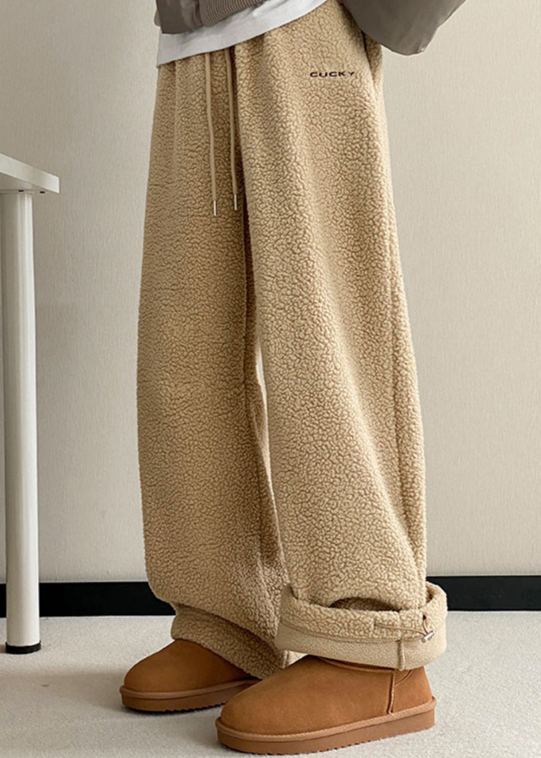 Pantalon décontracté kaki avec poches et taille élastique en fausse fourrure pour homme, hiver RM037