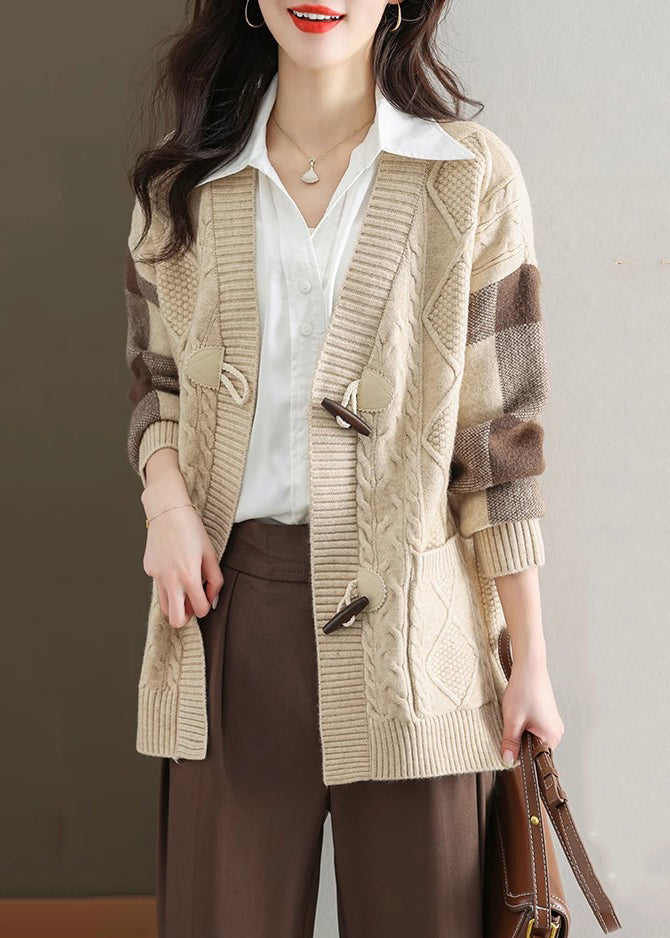 Cardigan chic en tricot patchwork beige à col en V et boutons, automne QS007