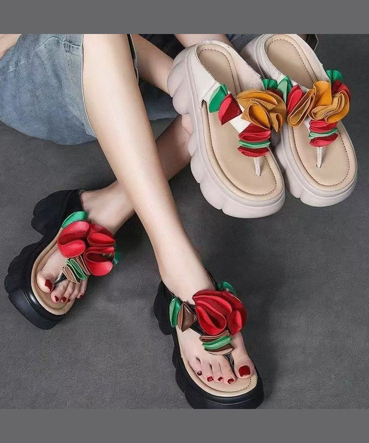Tongs confortables à plateforme et imprimé floral, noires et fausses
