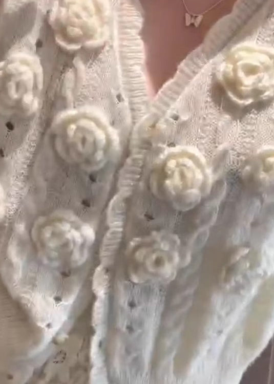 Cardigans en tricot ajouré à col en V beige fleuri hiver WK016