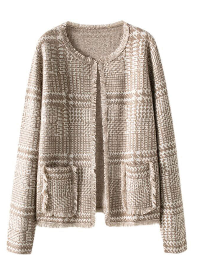 Französische Woll-Strickjacke mit Rundhalsausschnitt und Quaste in hellem Kamelhaar, Herbst WN031