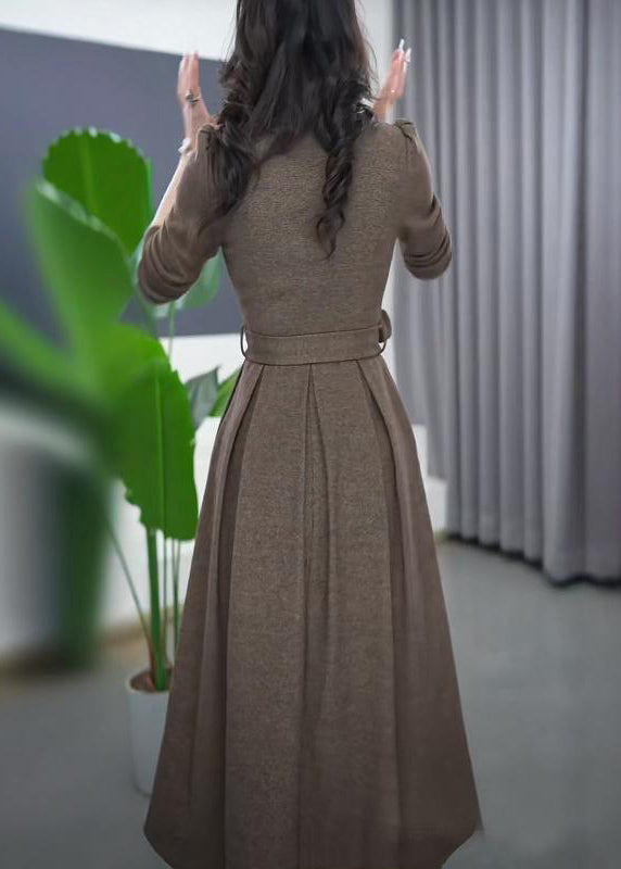 Robe longue boutonnée à col Claudine et taille flatteuse, printemps RF032