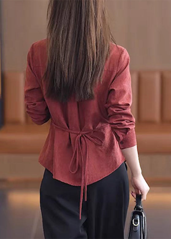 Chemise patchwork rouge à boutons en dentelle faite main