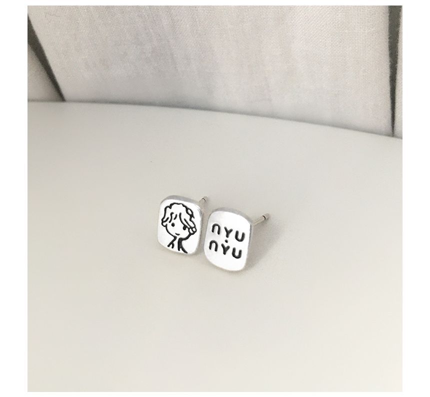 Stud Earring Cartoon
