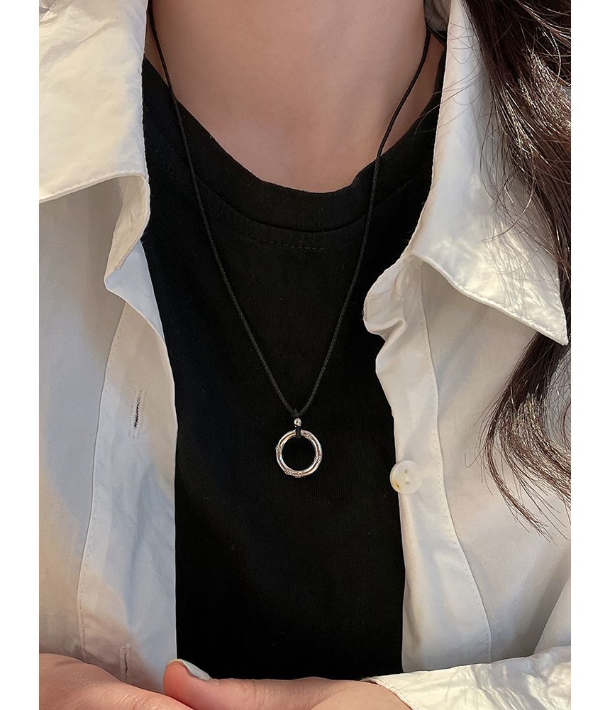 String Pendant Hoop Alloy Necklace