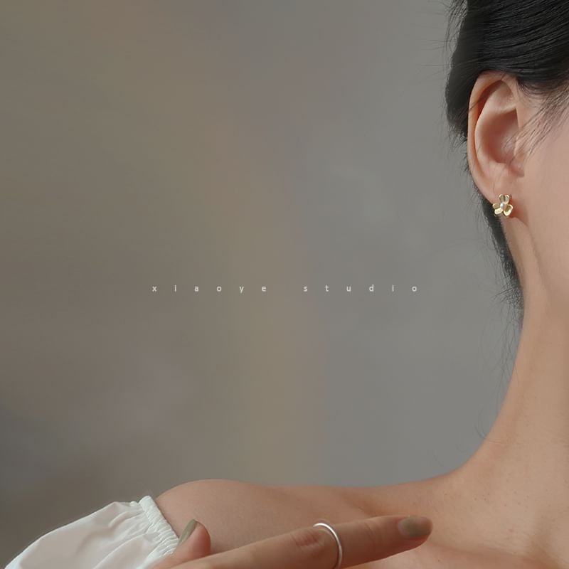 Flower Earring Sterling Silver Pearl Huggie Faux