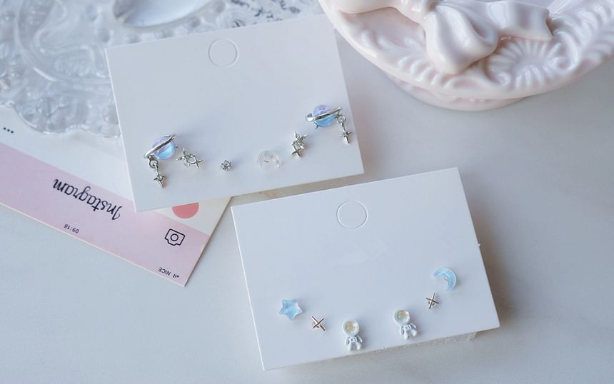 Star Set Earring of Pairs: 3