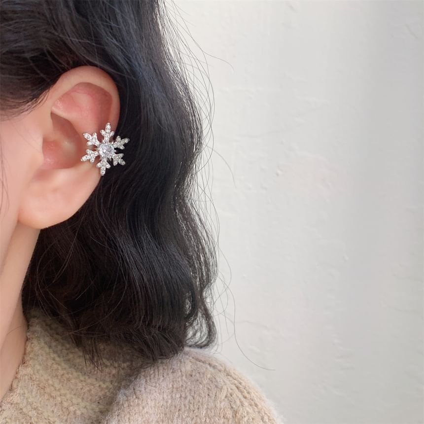 Snowflake Cuff Rhinestone Ear