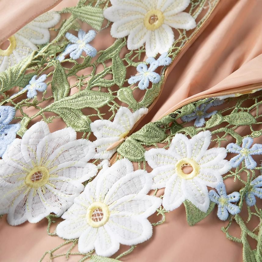 Spaghetti Strap Floral Lace Maxi A-Line Dress