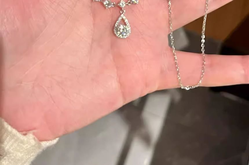 Pendant Droplet Rhinestone Alloy Necklace