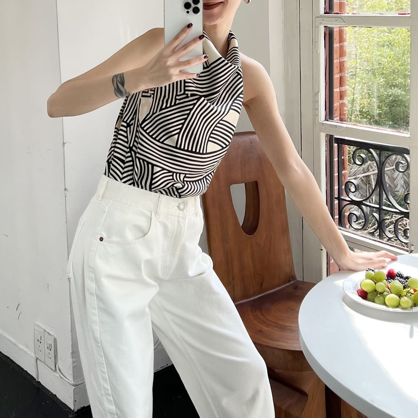 Sleeveless Turtleneck Striped Top