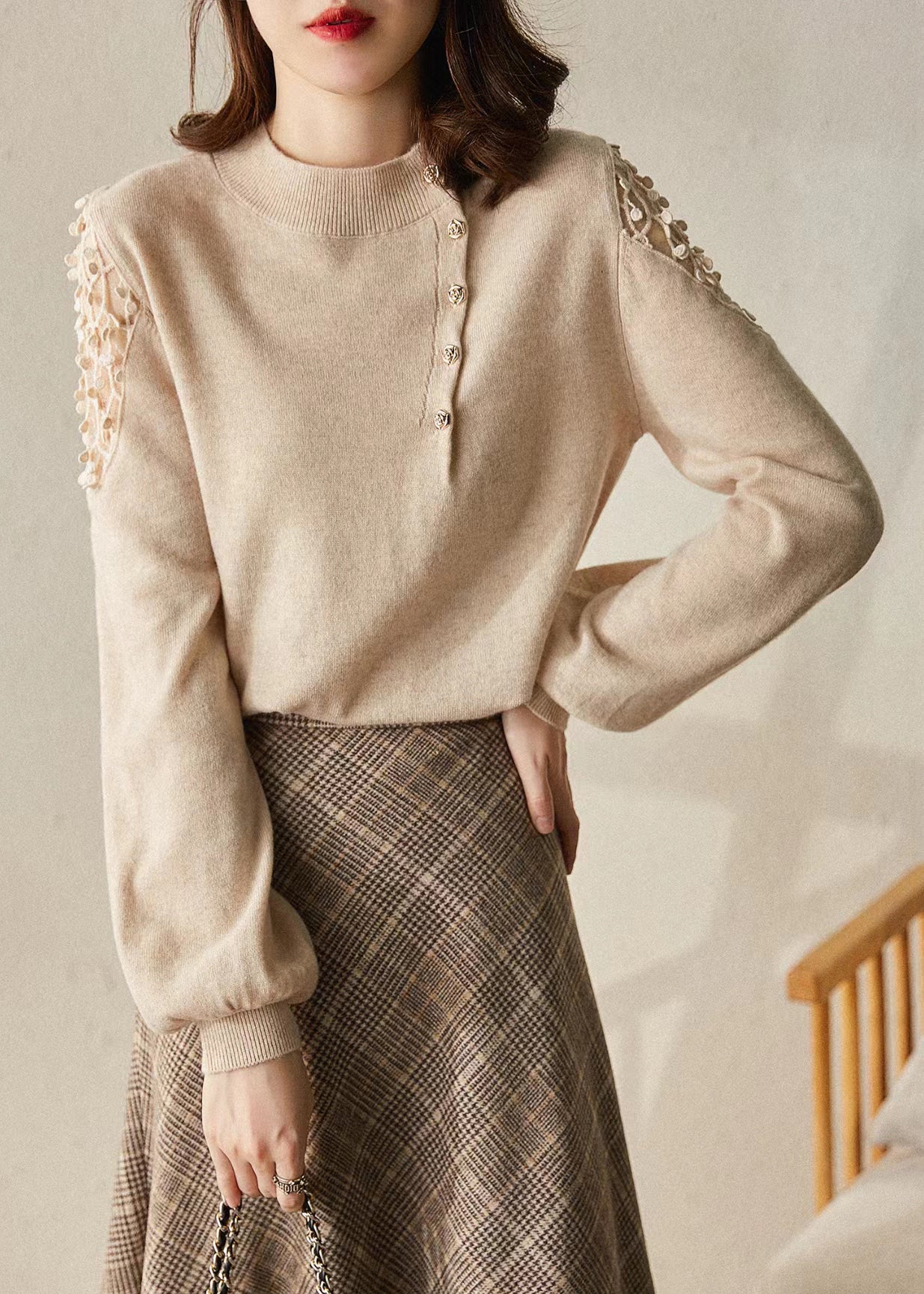 Nouveaux pulls en tricot abricot à col rond et ajouré pour l'hiver WX014