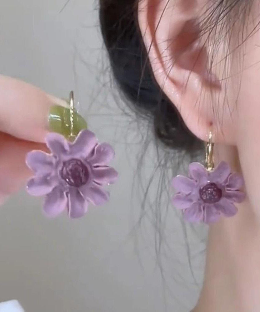 Boucles d'oreilles pendantes florales originales en cuivre violet surdoré YZ015