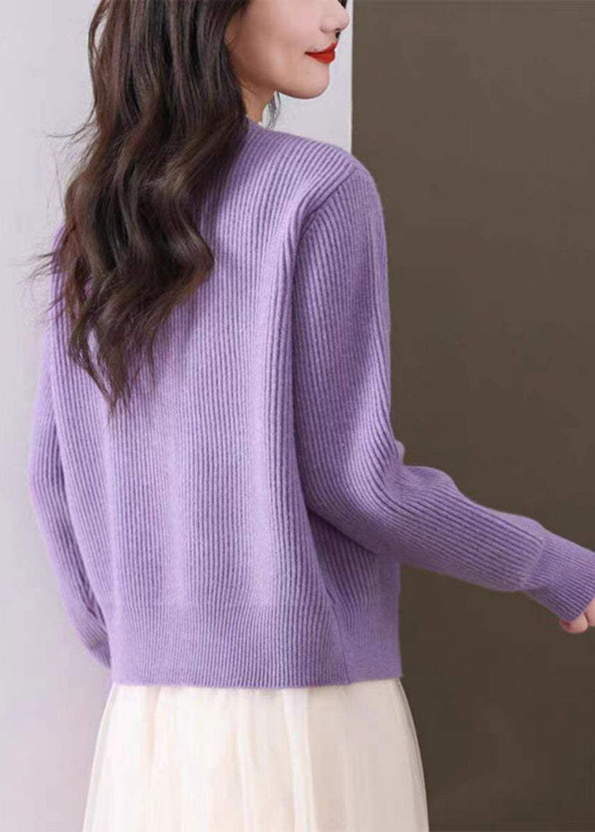 Cardigan d'automne en tricot uni avec perles violettes et col rond QI006