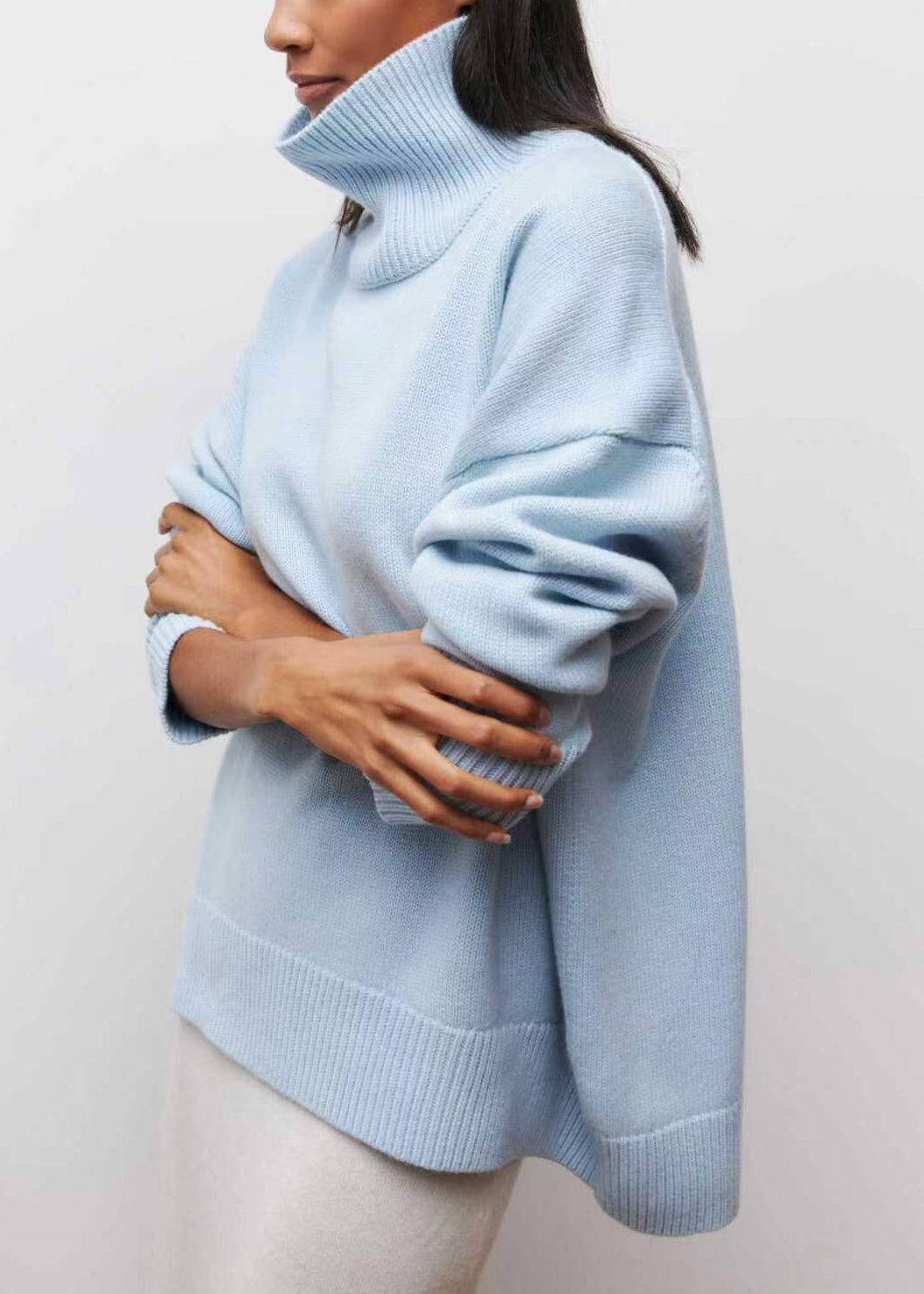 Pulls en tricot bleu uni à col roulé pour le printemps