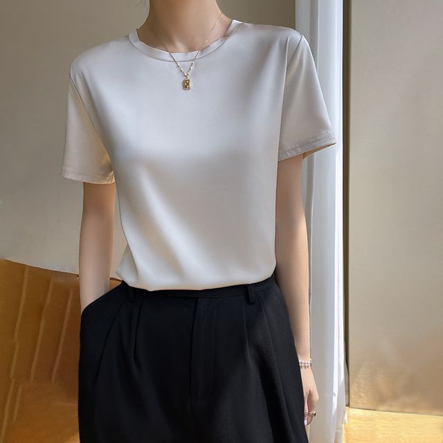 Short-Sleeve V-Neck Plain Tee
