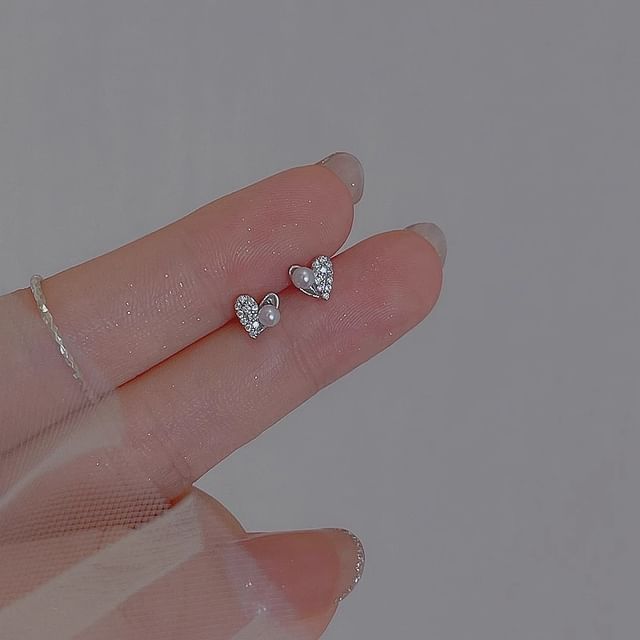 Ear Stud Heart Rhinestone
