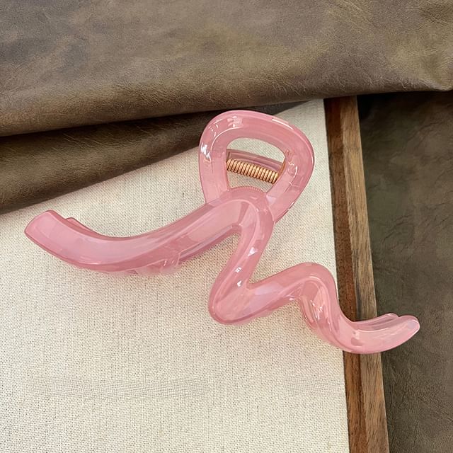 Geometry Claw Hair