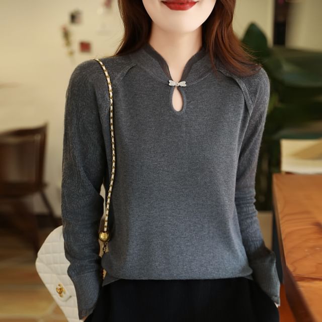 Long Sleeve Stand Collar Contrast Trim Keyhole Knit Top