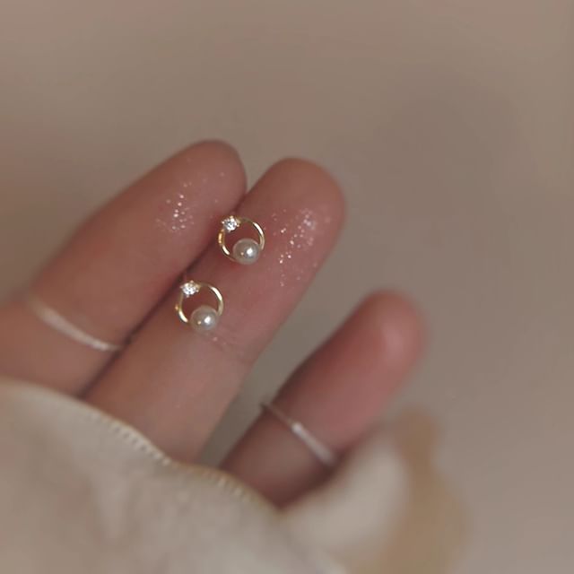 Rhinestone Faux Stud Alloy Earring Pearl