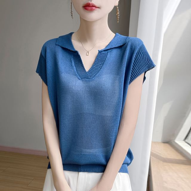 Short-Sleeve Collar V-Neck Plain Knit Top