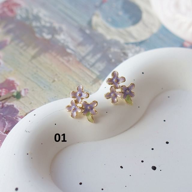 Clip Earring Floral Stud / On