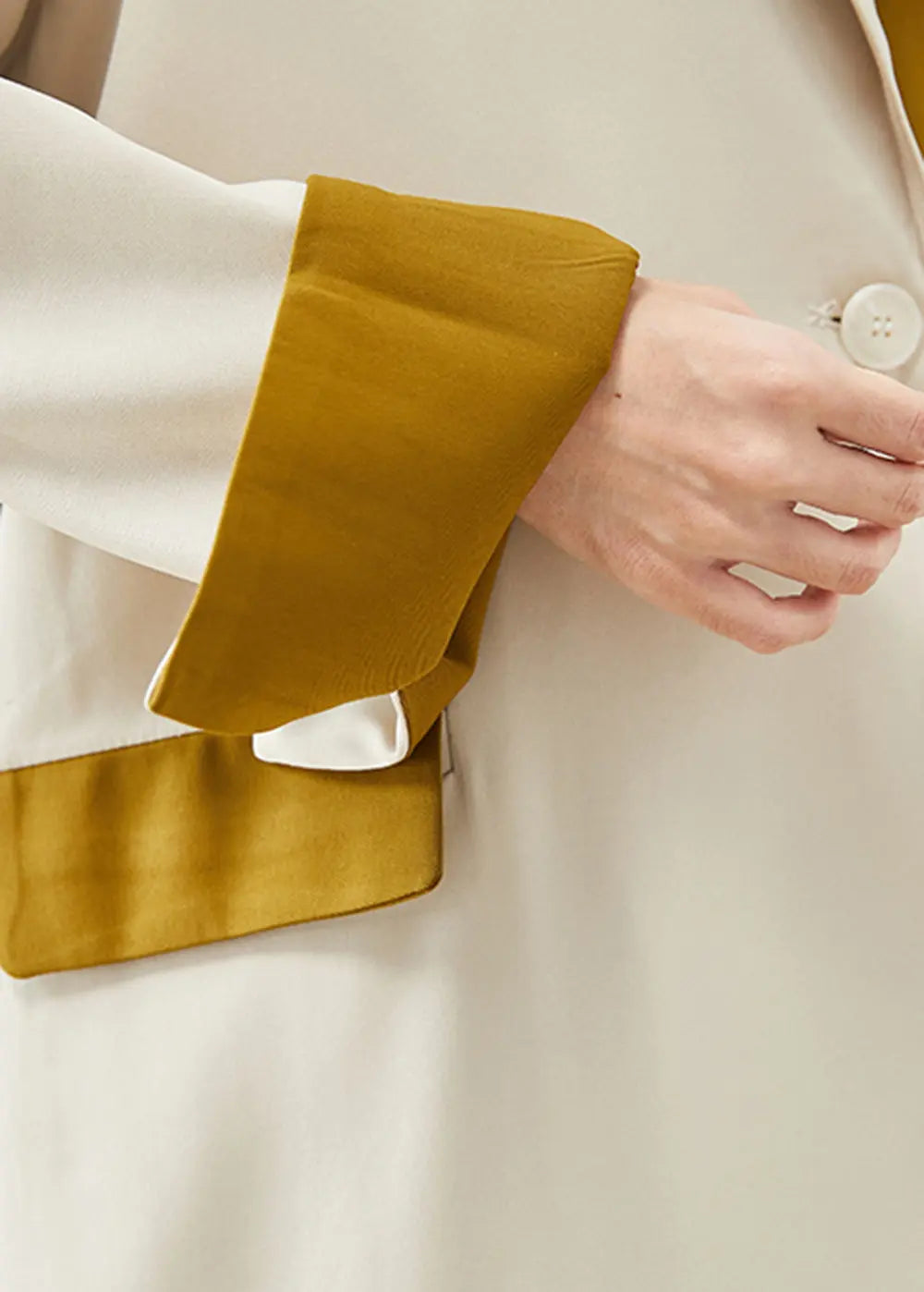 Original Design White Oversized Patchwork Cotton Fake Two Piece Coat Fall Ada Fashion