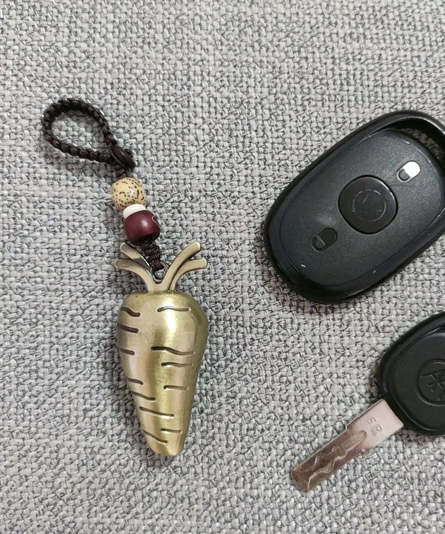 Unique Gold Alloy Wax Rope Bead Radish Keychain Ada Fashion