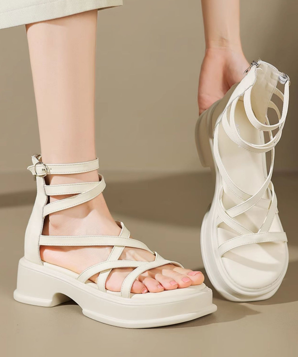 2024 Neue beige High Top Strap Römersandalen Peep Toe AA039