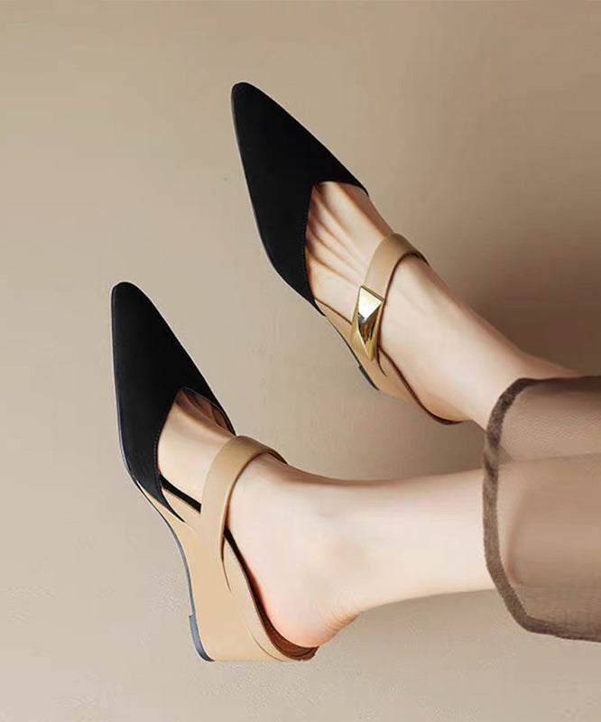 Sandales à talons compensés et pointus, couleur abricot, collection été 2025