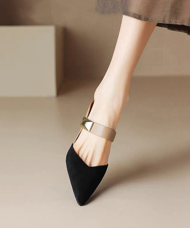 Sandales à talons compensés et pointus, couleur abricot, collection été 2025