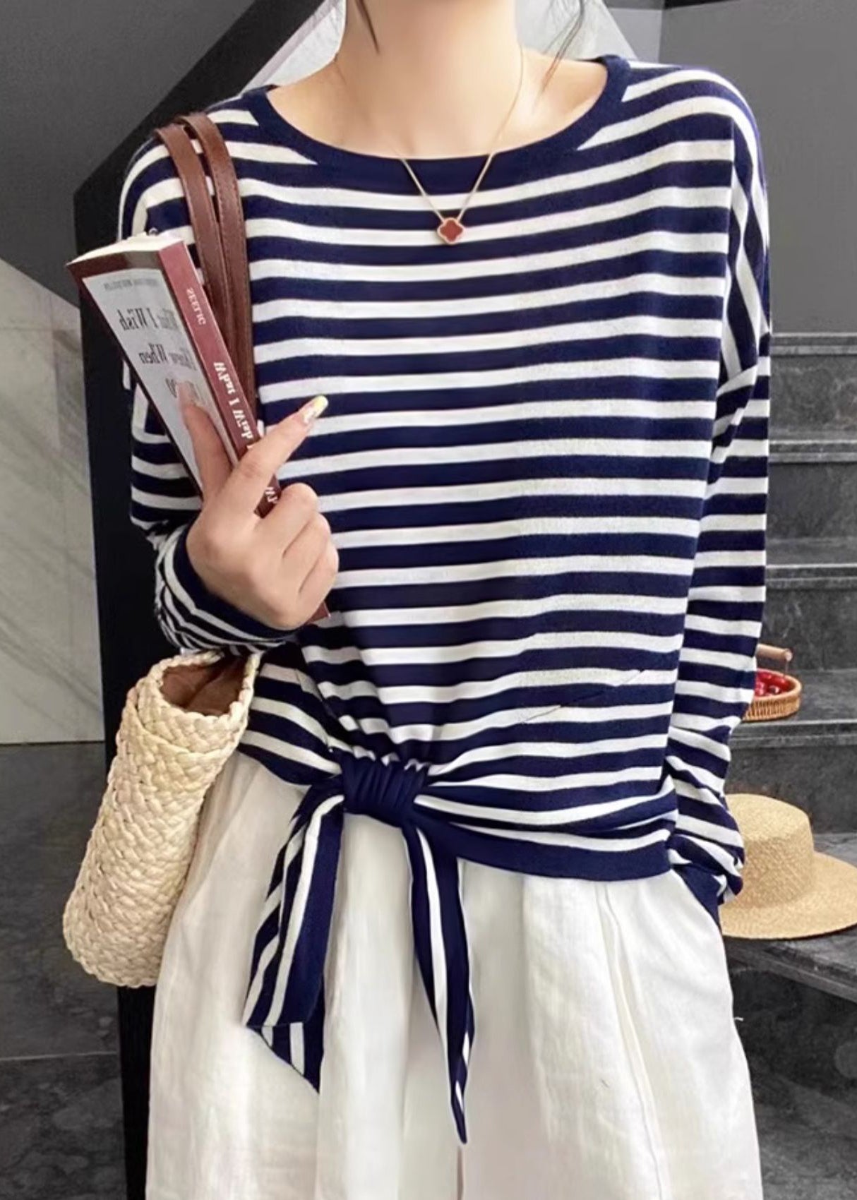 Chemise en coton à col ample et rayures noires à lacets Spring OT 