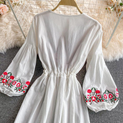 Retro White V-neck Lacing Embroidery Tassel Hem Long Puff Sleeve Dress AR1015