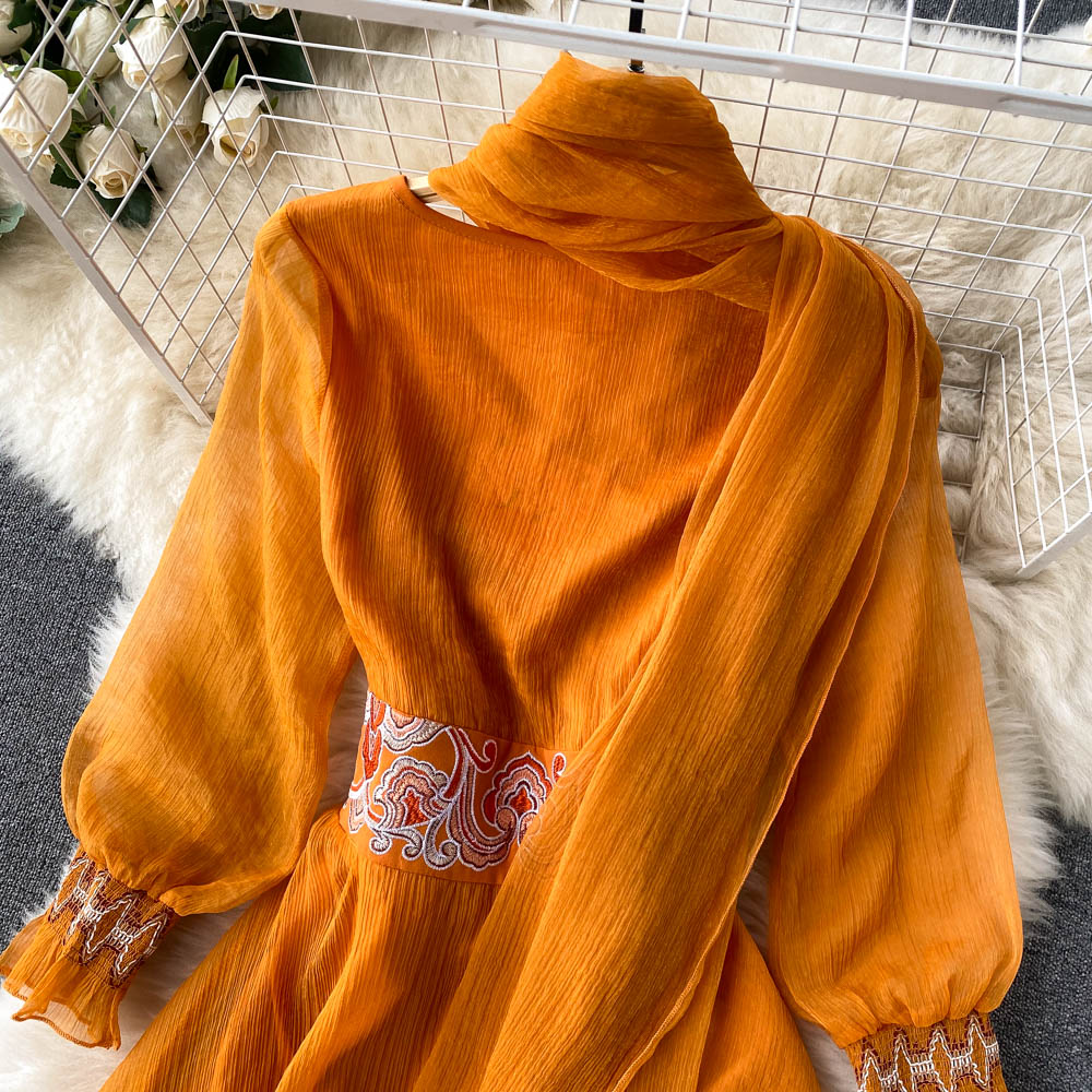 Retro Orange V-Ausschnitt Spleißen Bestickter Bund Laternenärmel Kleid AR1013 