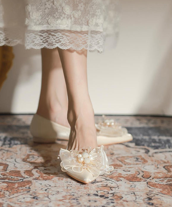 Chaussures à bout pointu en perles plates et nœud en abricot