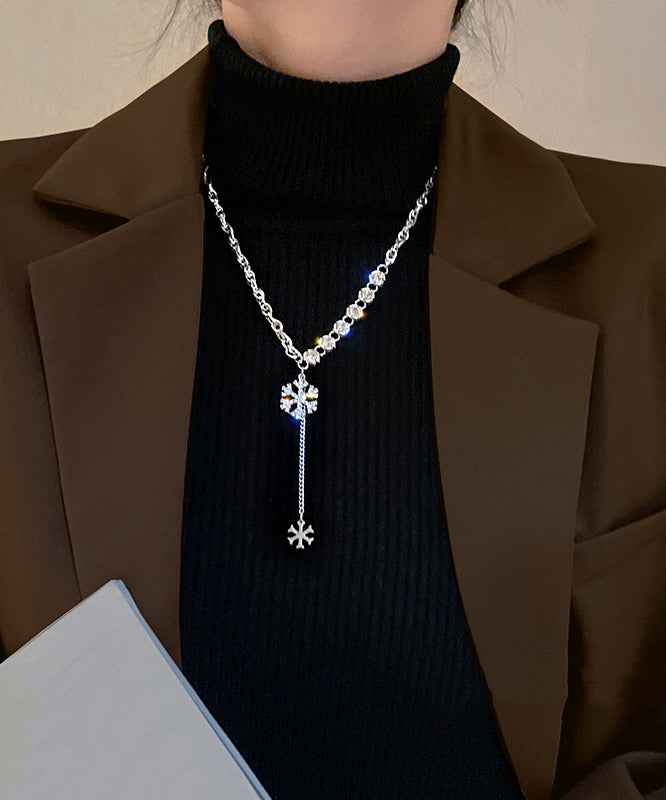 Anhänger Legierung Halskette Schöne Schneeflocke Seide Zirkon