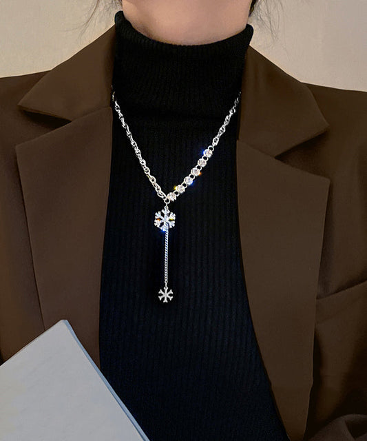 Collier pendentif en alliage, magnifique flocon de neige, soie et zircon