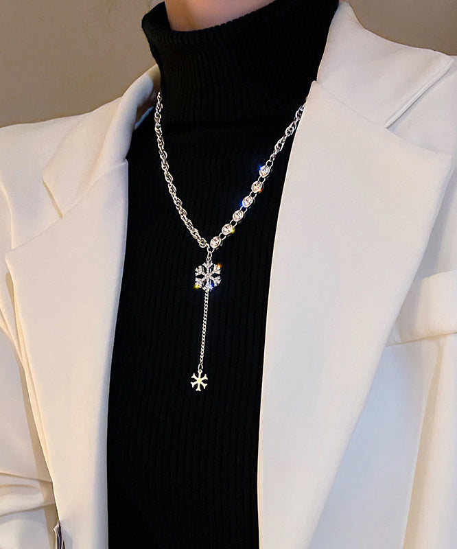 Anhänger Legierung Halskette Schöne Schneeflocke Seide Zirkon