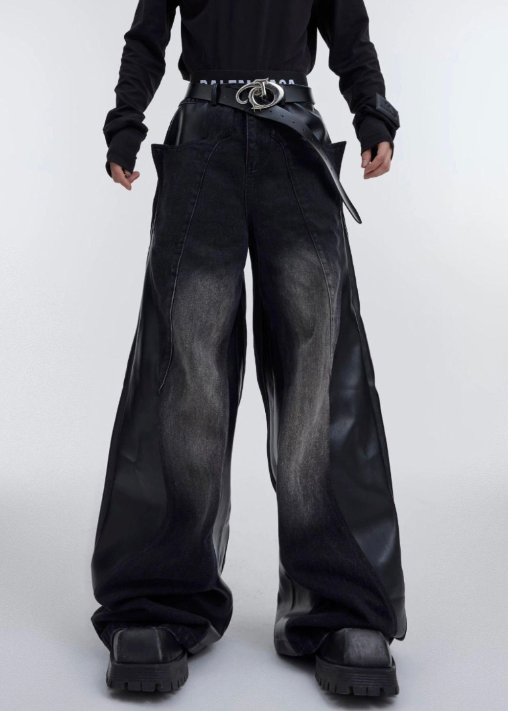 Pantalon patchwork en similicuir noir taille haute RK029