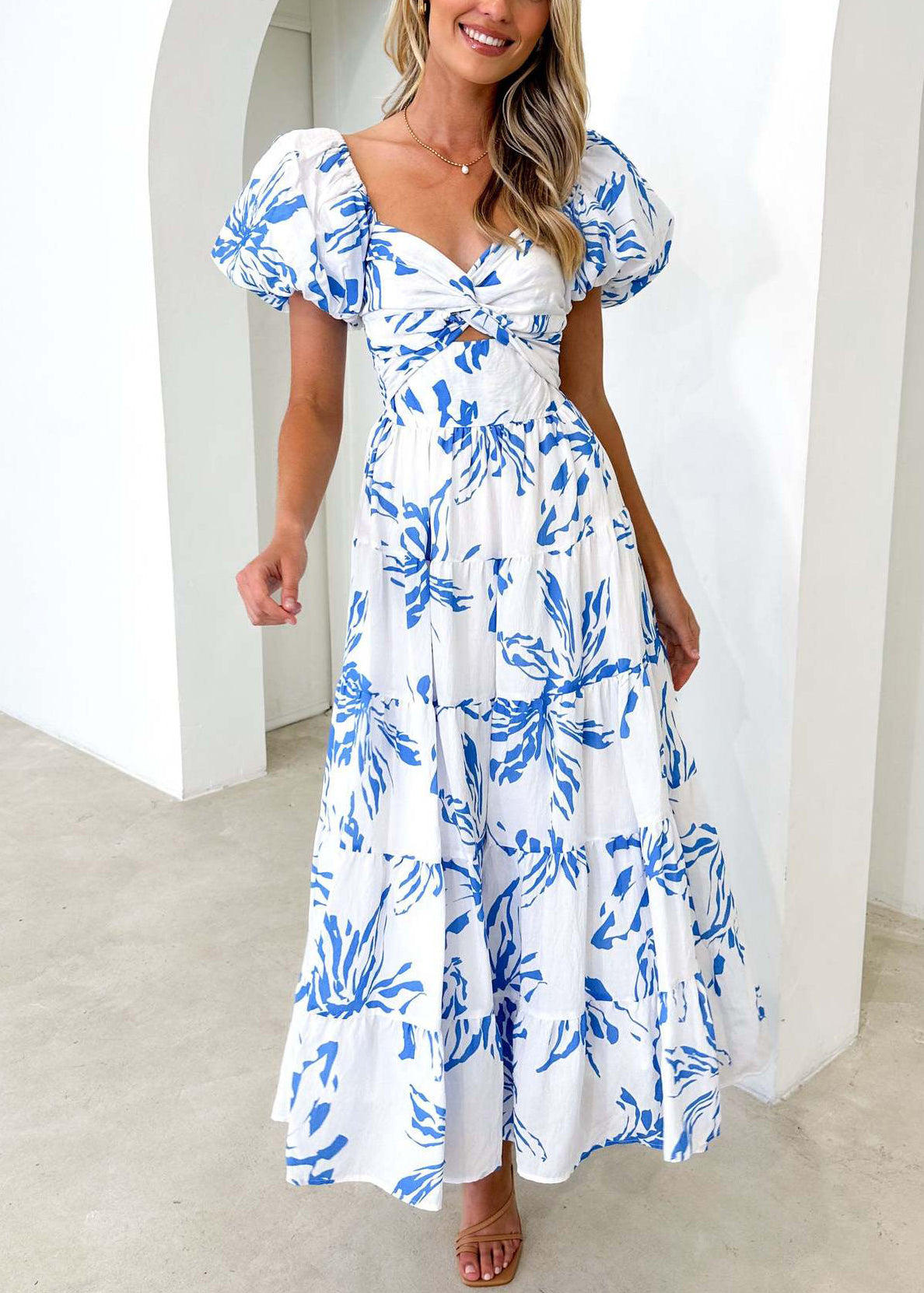 Robe bohème bleue en coton imprimé à col en V et manches bouffantes FF073