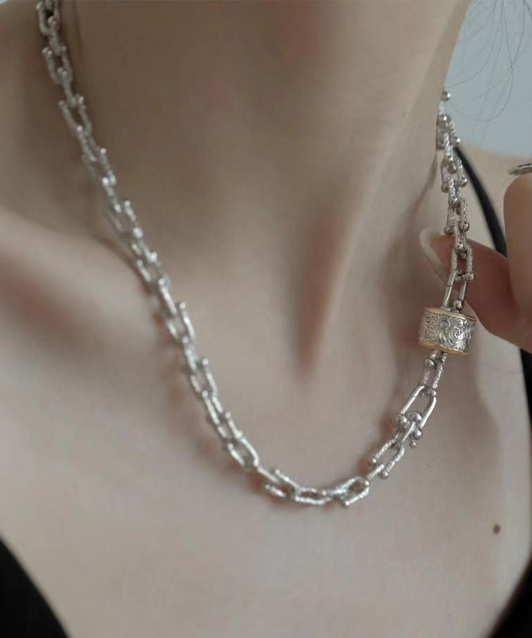 Collier avec pendentif en argent sterling et soie Boho GH1030