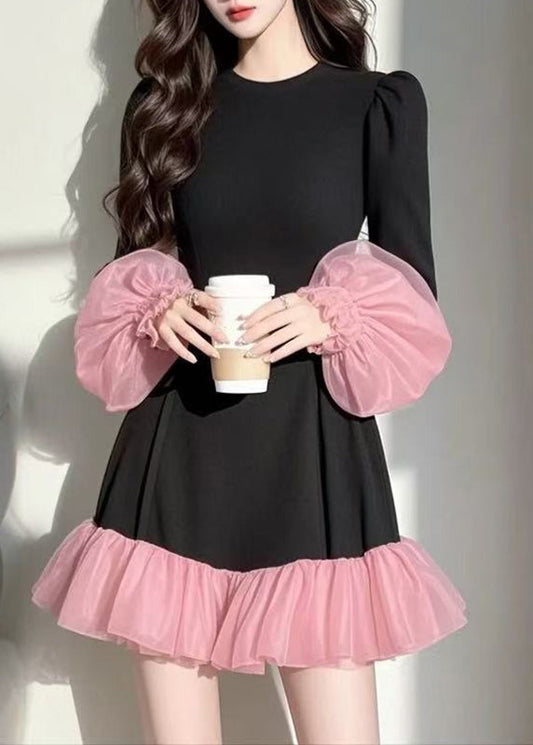 Robe de vacances décontractée à manches bouffantes et patchwork noire en tulle moyen