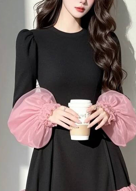 Robe de vacances décontractée à manches bouffantes et patchwork noire en tulle moyen