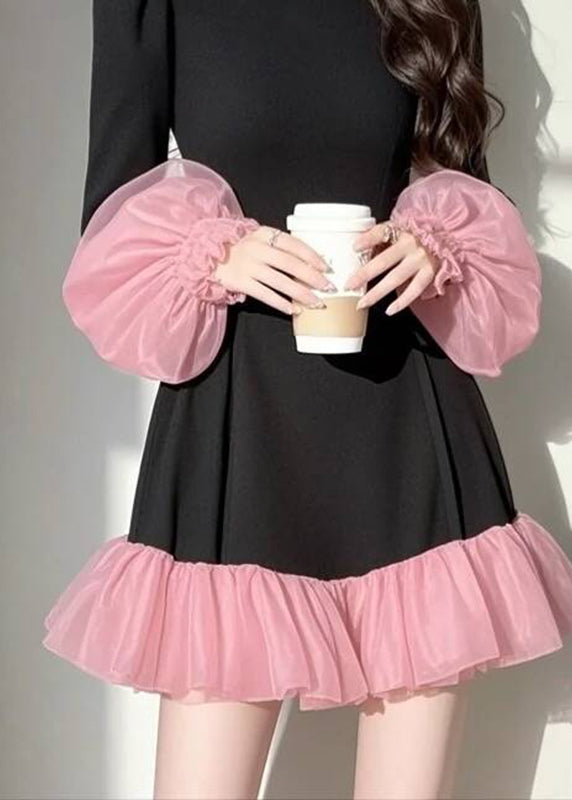 Robe de vacances décontractée à manches bouffantes et patchwork noire en tulle moyen