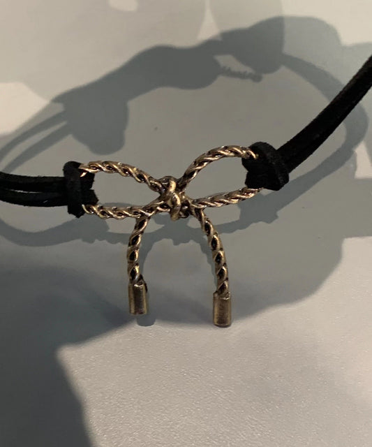 Chic Black Make Old Black Gold Bow Pendant Necklace GH1052