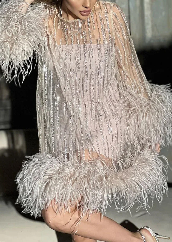 Robe rose chic et légère en tulle patchwork à paillettes moyennes et duveteuse