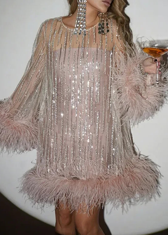 Robe rose chic et légère en tulle patchwork à paillettes moyennes et duveteuse