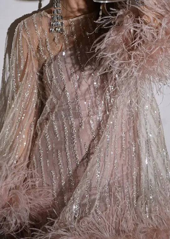 Robe rose chic et légère en tulle patchwork à paillettes moyennes et duveteuse